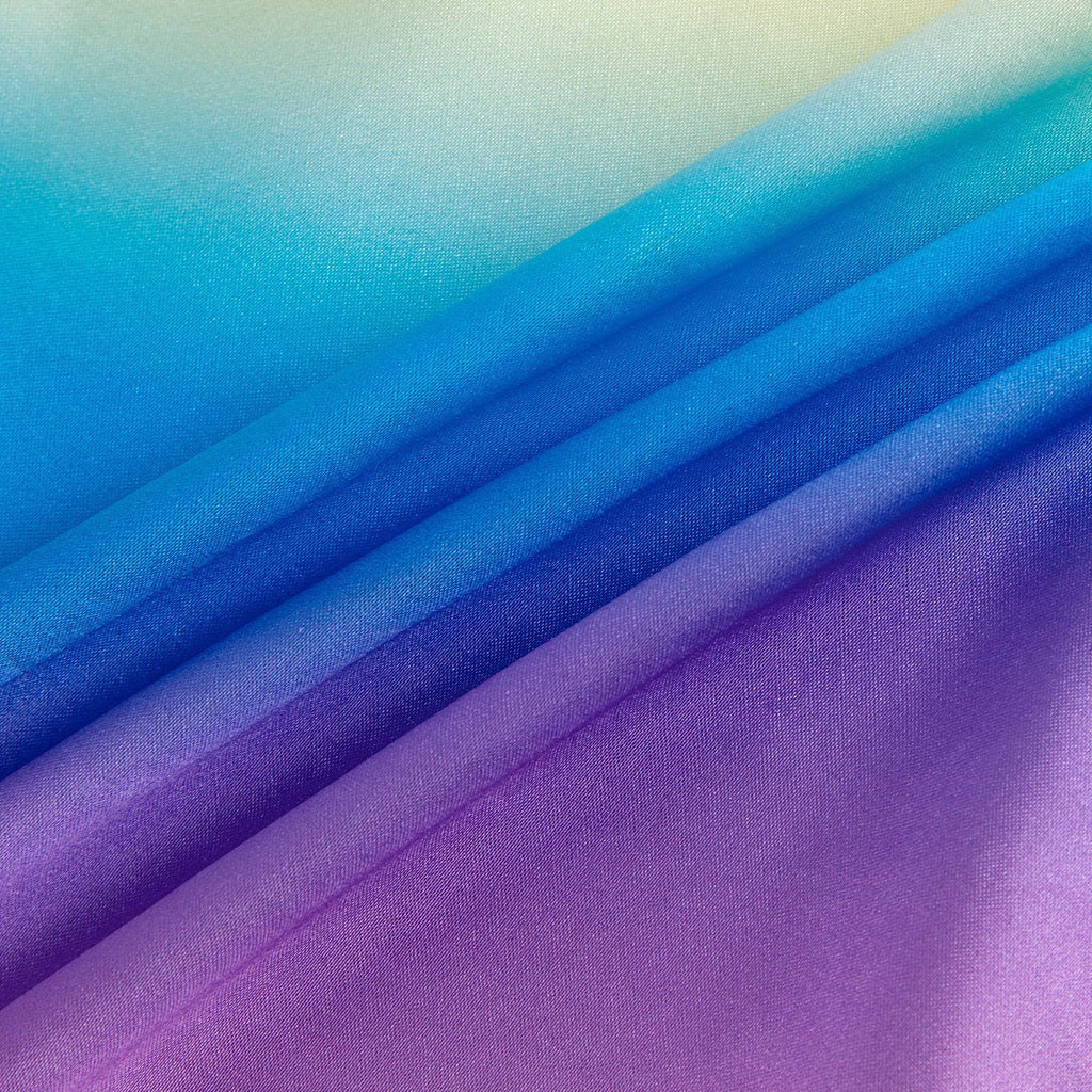 European Beauty Digital Positioning Fashion Clothes Suit