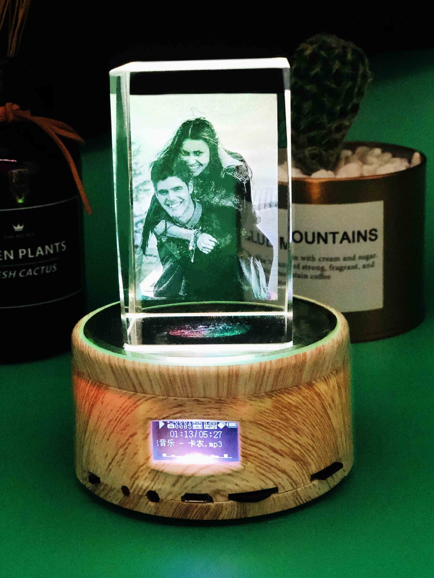 Creative birthday gifts for girlfriends and parents