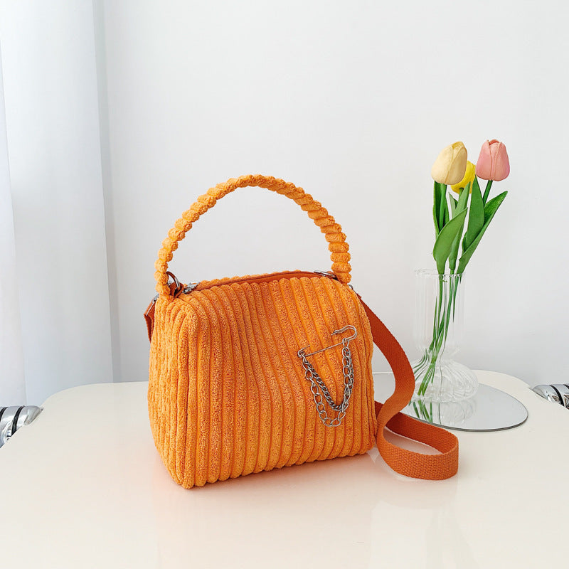 Textured Portable Girly Fashion Messenger Bag