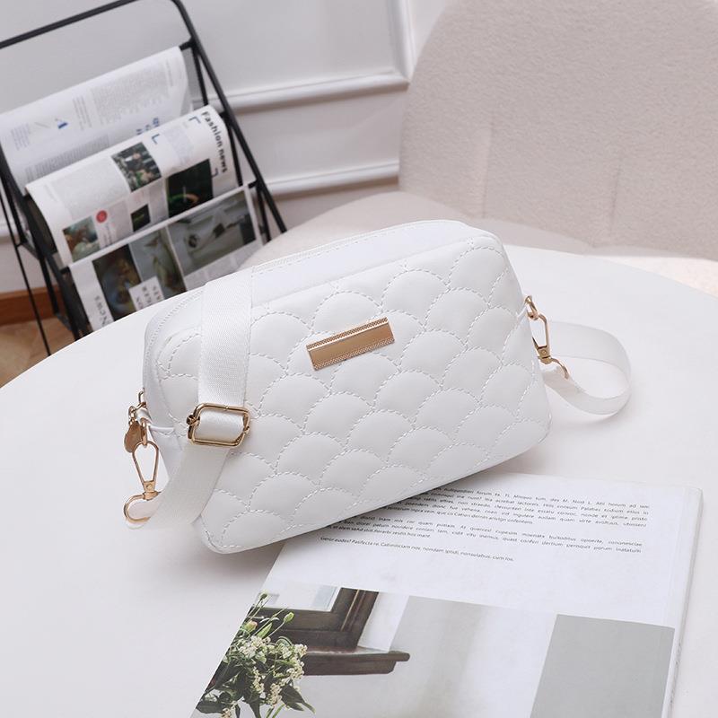 Fashion Lingge Women's Bag Embroidery Chain