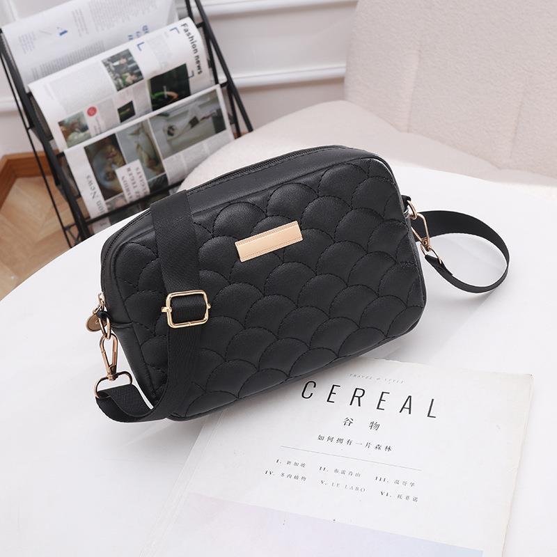 Fashion Lingge Women's Bag Embroidery Chain